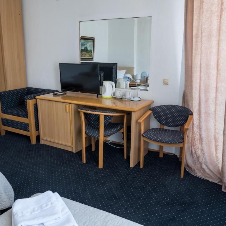 Garni Hotel Panorama Lux - Komfor Trokrevetna Soba - 2