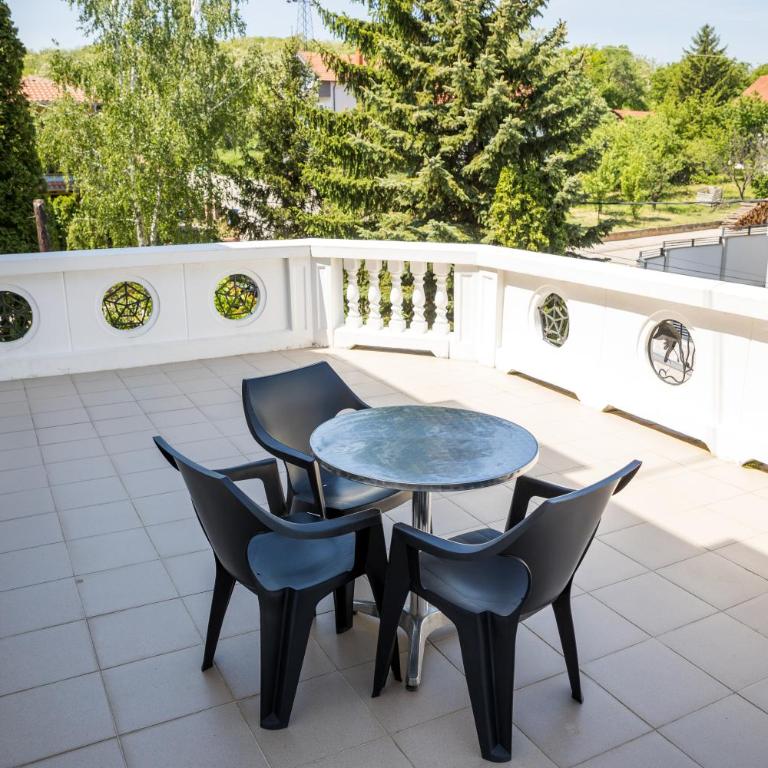 Garni Hotel Panorama Lux - Deluks Trokrevetna Soba - 1