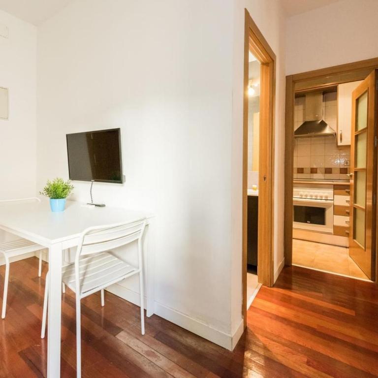 El Hogar de Pizarro - Apartment - 8