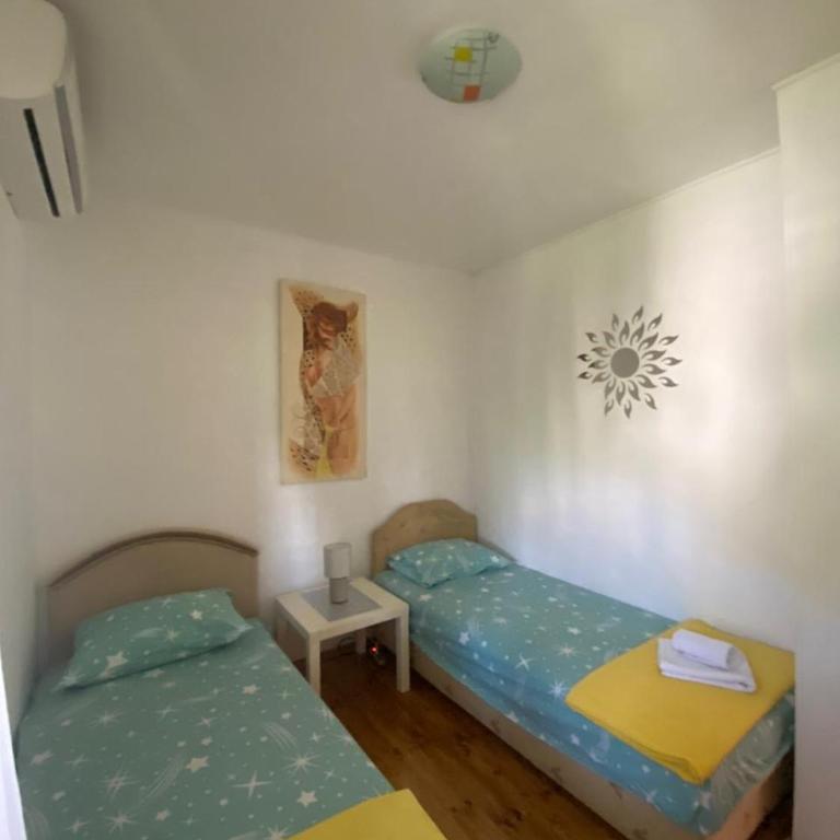 Apartments Vido - Two-Bedroom Apartment with Terrace and Sea View - 3