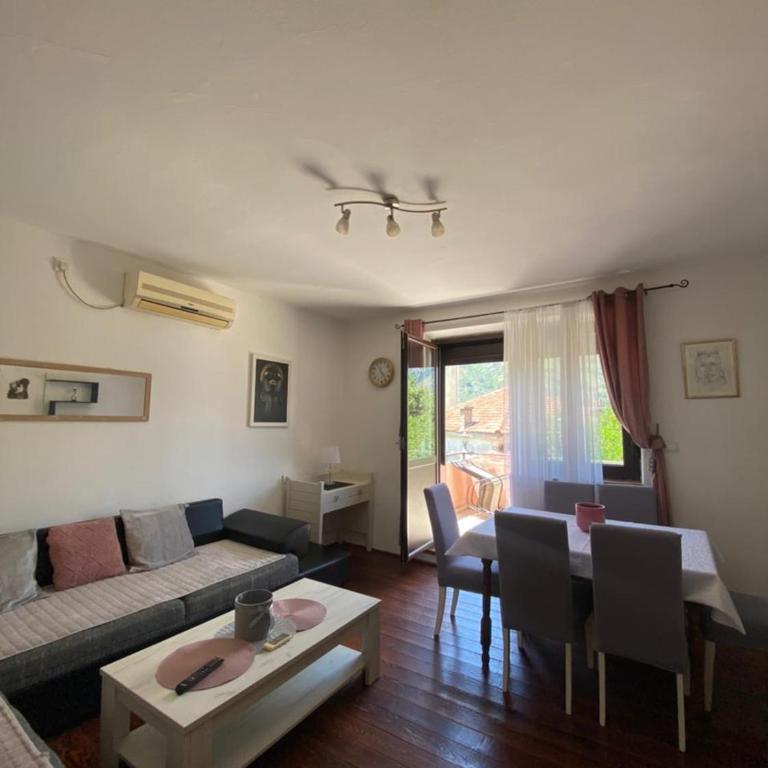 Apartments Vido - Two-Bedroom Apartment with Terrace and Sea View - 9
