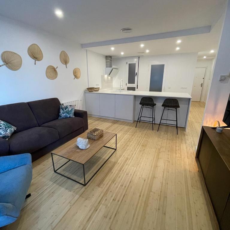 Denia, apartamento a estrenar con jardín privado, piscina y vistas al mar - Apartamento de 2 dormitorios - 4