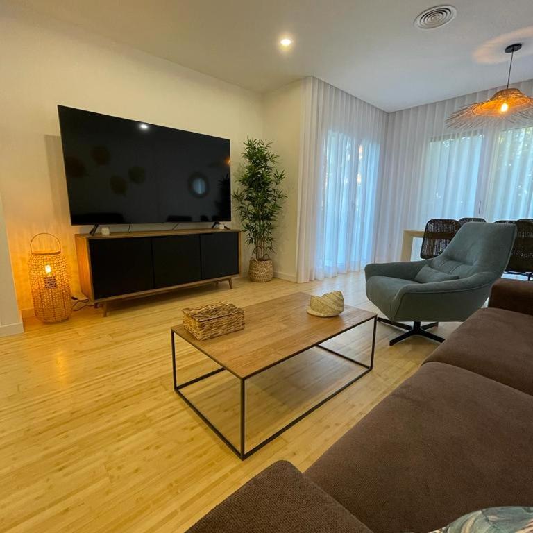 Denia, apartamento a estrenar con jardín privado, piscina y vistas al mar - Apartamento de 2 dormitorios - 19