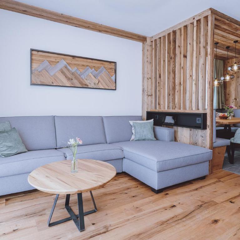 Premium Chalets by ZAGLGUT, Zell am See-Kaprun - Wellness & Infinity Pool, Air Conditioning, Panoramic Views & Summer Card Included - Chalet mit 3 Schlafzimmern, Sauna und Außenbadewanne - 7