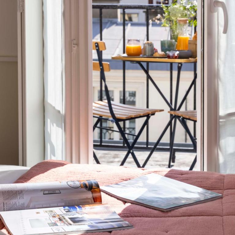 Dadou Paris - Très Bonne Chambre avec Balcon - 1
