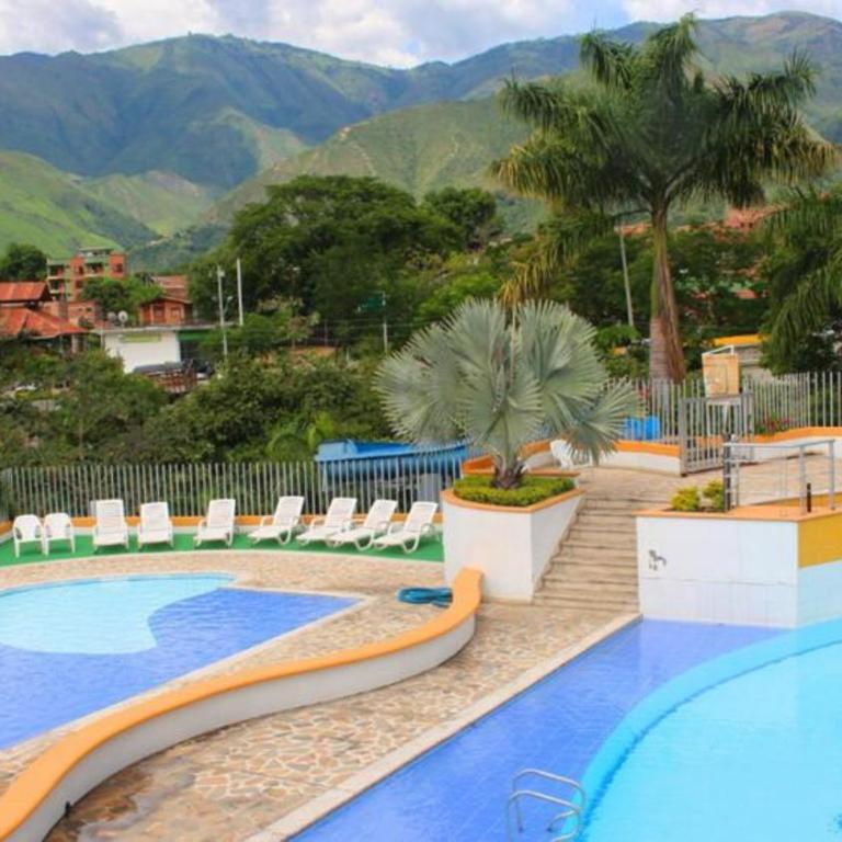 CASA VACACIONAL CON PISCINAS EN SAN JERONIMO - CIUDADELA PREMIUm - Five-Bedroom House - 28