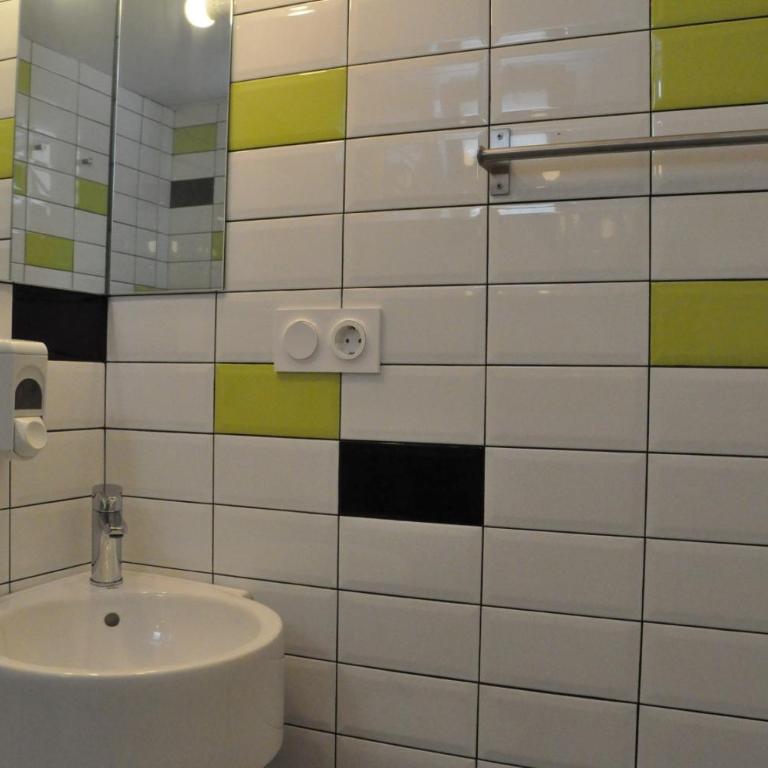 Falow - Habitación Doble Superior con 2 camas y baño privado - 2