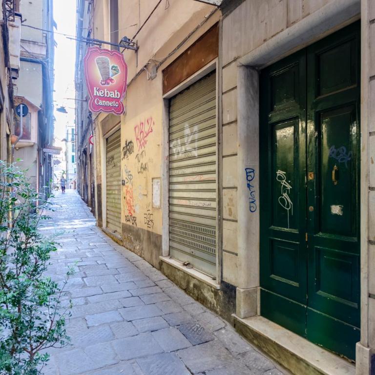 The Heart of Genova - Live Italy's History & Charm - Two-Bedroom Apartment - 24