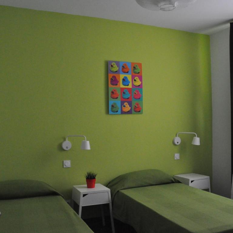Falow - Habitación Doble Superior con 2 camas y baño privado - 26