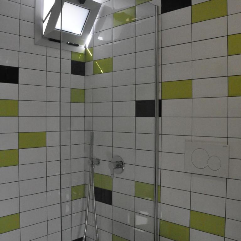 Falow - Habitación Doble Superior con 2 camas y baño privado - 5