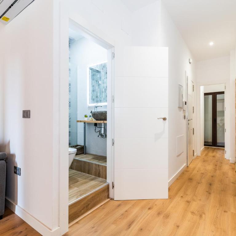 Wekey Homes Granada, Mesones Central Suites - Two-Bedroom Apartment - 5