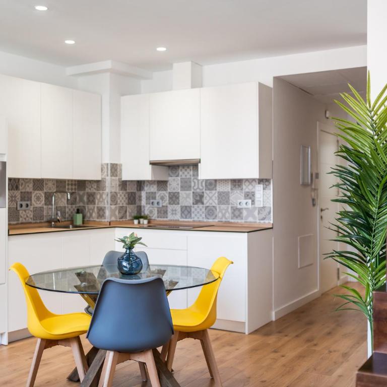 Wekey Homes Granada, Mesones Central Suites - Three-Bedroom Apartment - 18