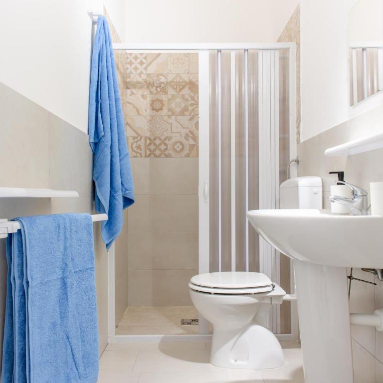 Vidamarina - Camere al Mare - Camera Matrimoniale con Bagno Privato - 10