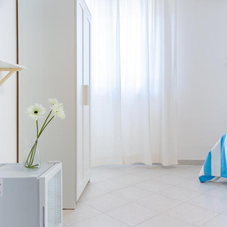 Vidamarina - Camere al Mare - Camera Matrimoniale con Bagno Privato - 6