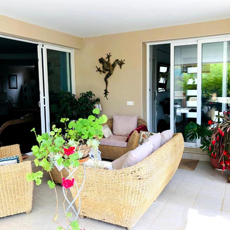 SunAndBed Villa Sargantana - Villa - 23