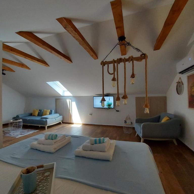 Art Apartments - Studio - 4