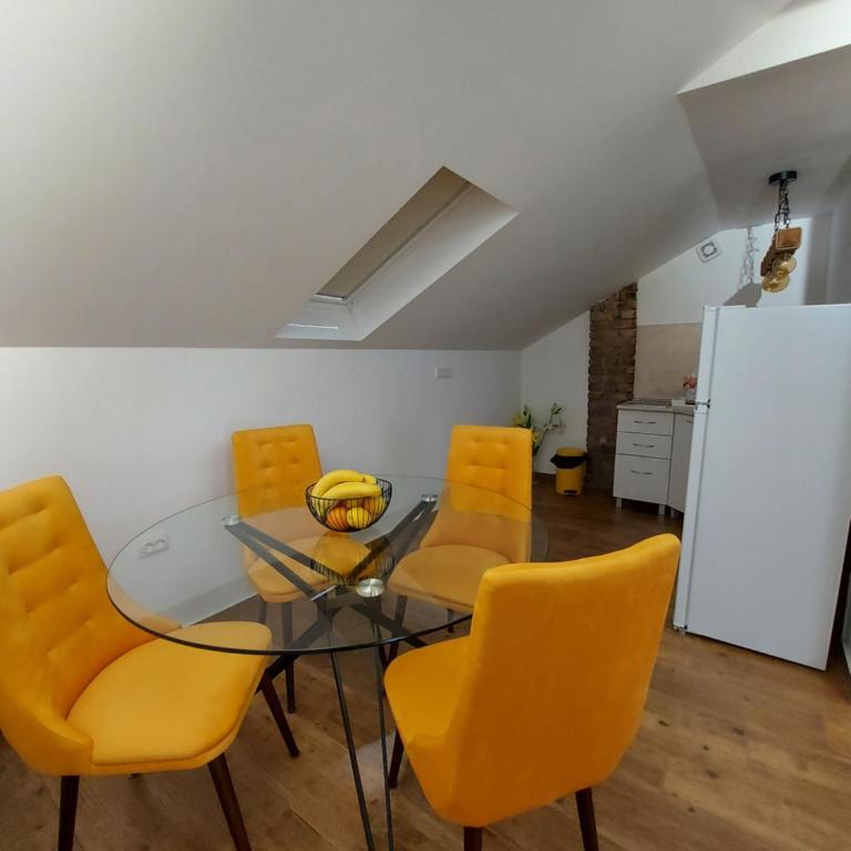 Art Apartments - Studio - 6