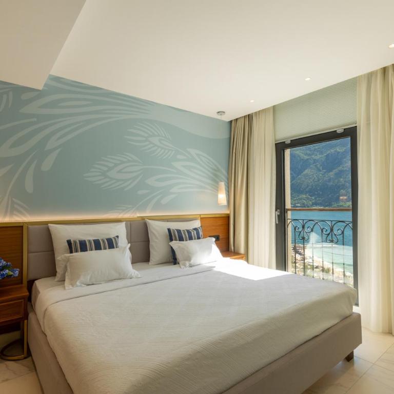 HUMA Kotor Bay Hotel and Villas - Premium Double Room with Sea View - 3
