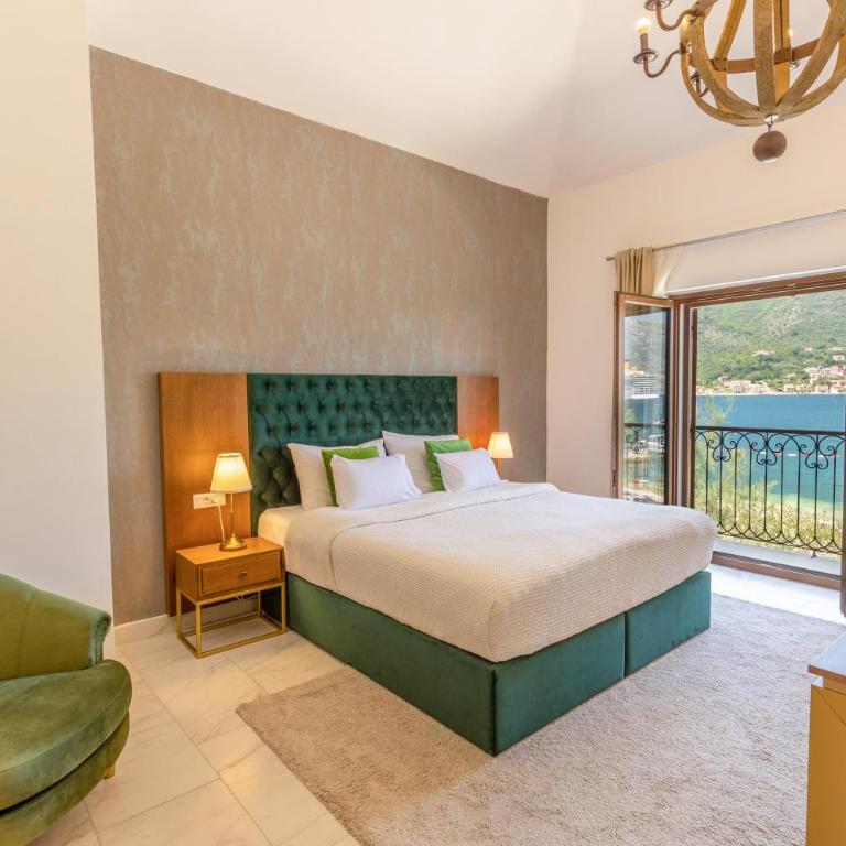 HUMA Kotor Bay Hotel and Villas - Three Bedroom Villa - Beach Front - 3