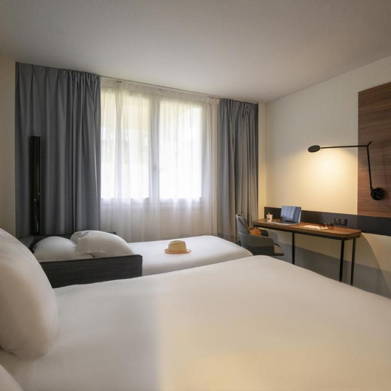 Novotel Antibes Sophia Antipolis - Chambre Classique avec 1 Lit Double et 1 Lit Simple - 20