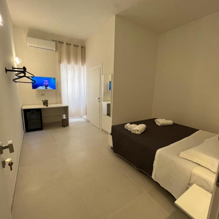 Pirro’s rooms - Camera Matrimoniale con Bagno Privato - 4