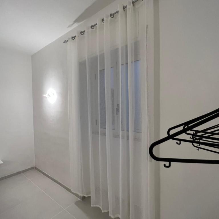 Pirro’s rooms - Camera Matrimoniale con Bagno Privato - 9
