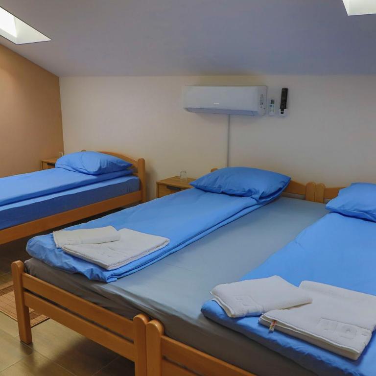 Konak kod Hame - Classic Triple Room - 2