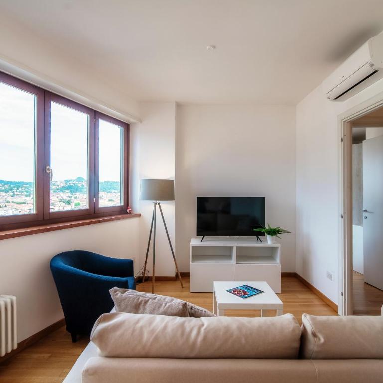 Bird's Eye View - by MyHomeInComo - Appartamento con 1 Camera da Letto - 5