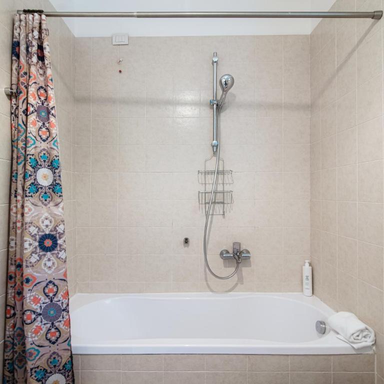 Bird's Eye View - by MyHomeInComo - Appartamento con 1 Camera da Letto - 29