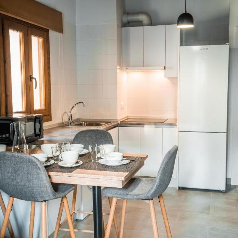Ibericabeds Albaicín - Two-Bedroom Apartment - 11