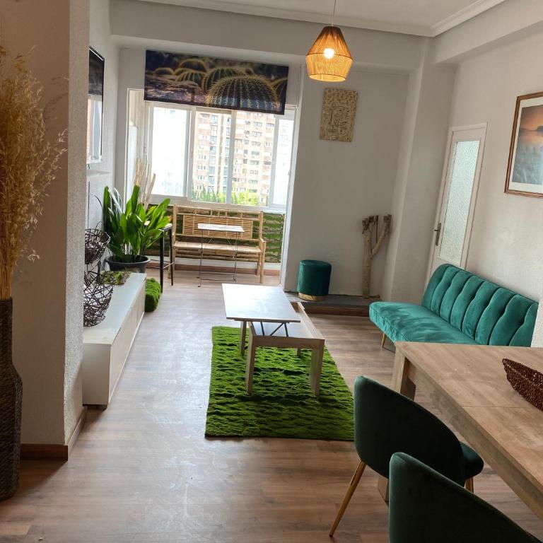 Cosmopolita Madrid zona Céntrica - Three-Bedroom Apartment - 1