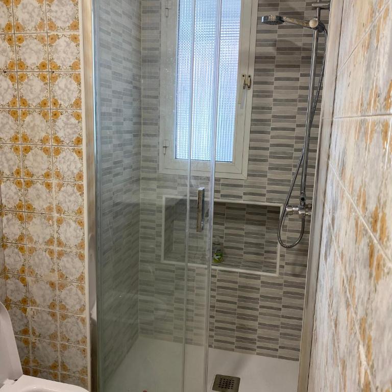 Cosmopolita Madrid zona Céntrica - Three-Bedroom Apartment - 32
