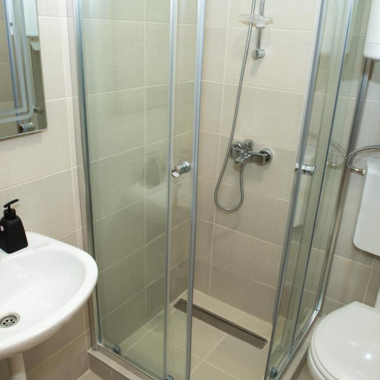 Guest House Alte - Deluks Dvokrevetna Soba sa Bračnim Krevetom/Zasebnim Krevetima i Pogledom na Grad - 4
