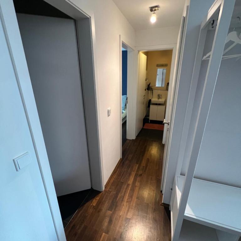 Penthouse-Wohnung - Balkon - Dachterrasse - Zentrum - Apartment mit 2 Schlafzimmern - 13