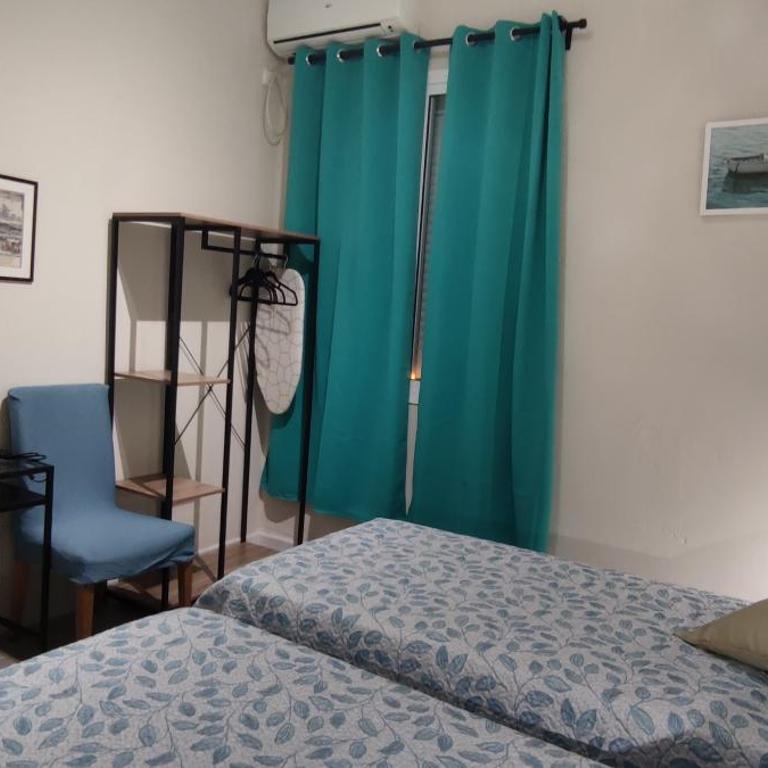 Centro de Sevilla - Two-Bedroom Apartment - 11