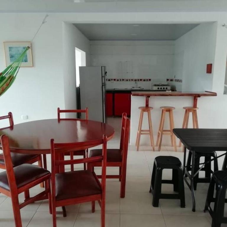 casa blanca - Four-Bedroom House - 37