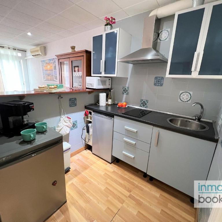 InmoBooking CYE 7, con vistas al Mar - Apartamento de 2 dormitorios - 16