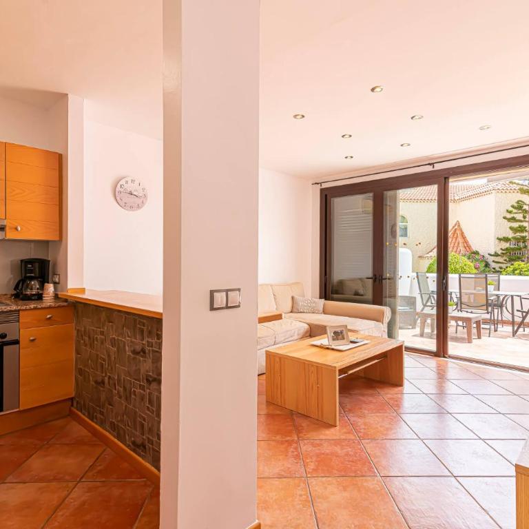 GO2TENERIFE Apart'Chaga Terrace, Pools & Free Parking - Two-Bedroom Apartment - 7