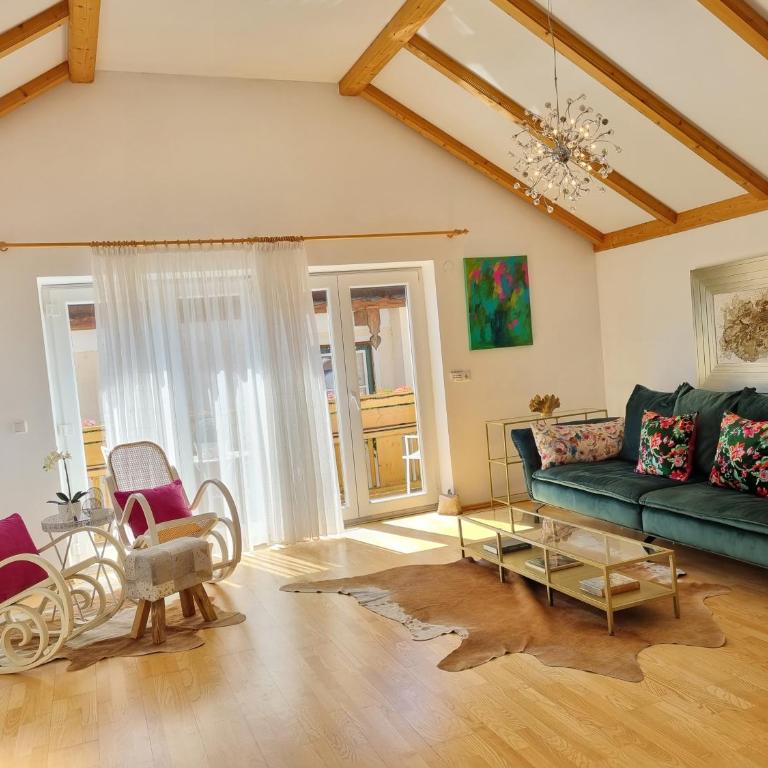Pfamhaus Luxury Apartments - Three-Bedroom Townhouse - 2