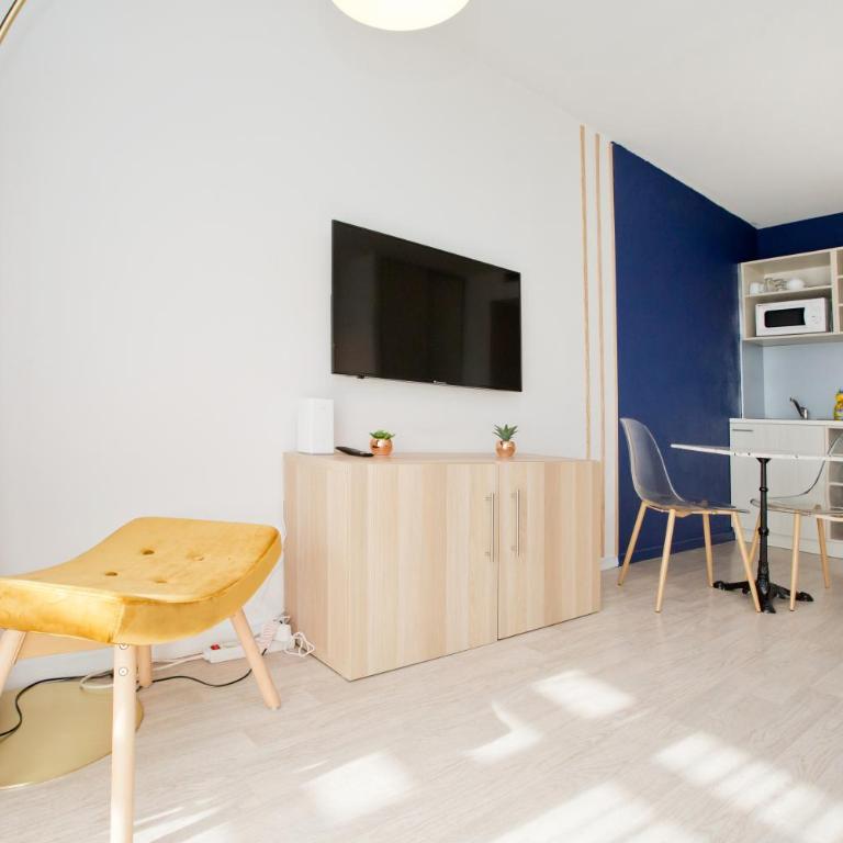 Grand studio avec climatisation, balcon proche gare centre ville - Apartamento de 1 dormitorio - 3