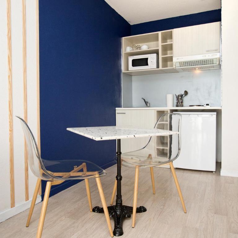 Grand studio avec climatisation, balcon proche gare centre ville - Apartamento de 1 dormitorio - 4