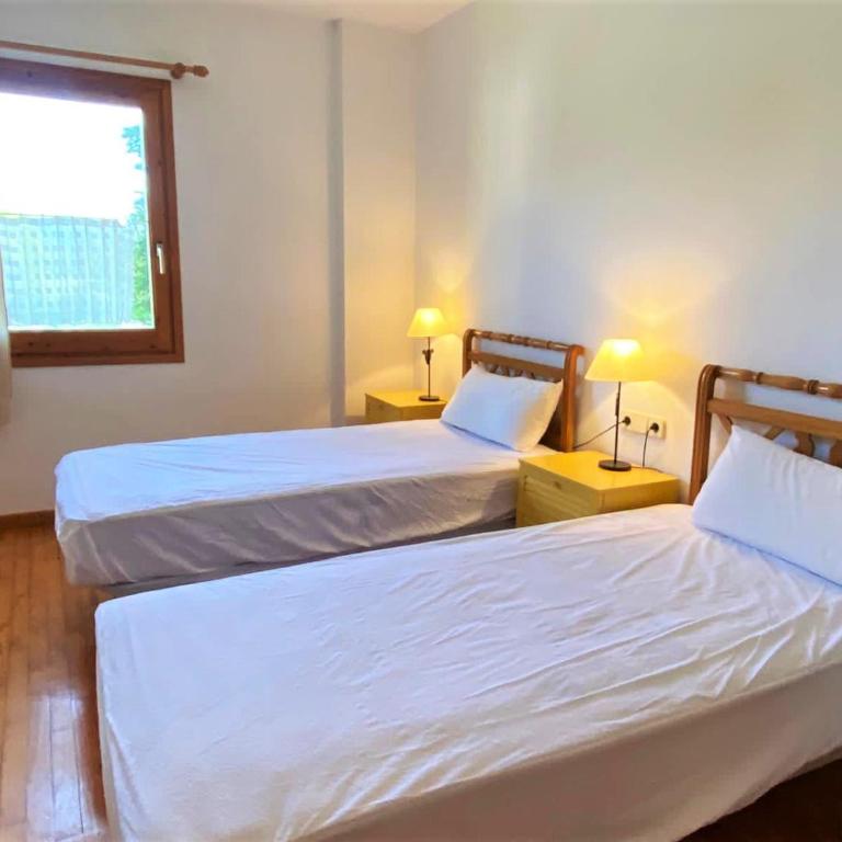 Amplio apartamento en Puigcerda - Three-Bedroom Apartment - 14