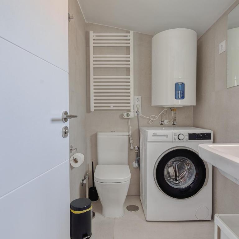 Limehome Madrid Calle de Fomento - estancia temporal - One-Bedroom Attic Apartment - 5