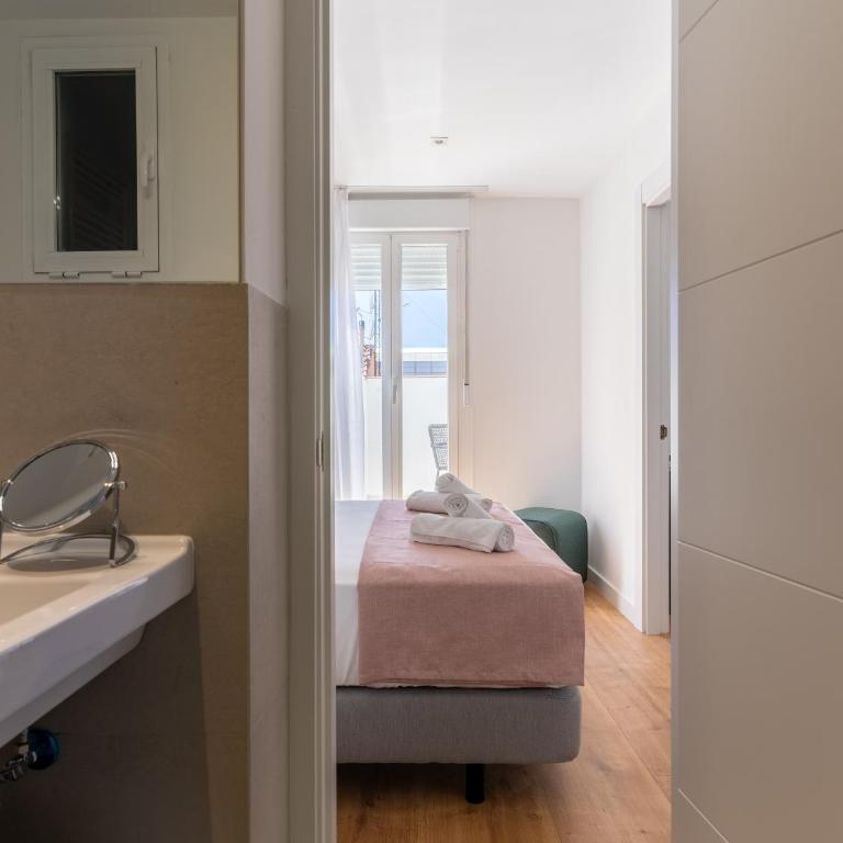 Limehome Madrid Calle de Fomento - estancia temporal - One-Bedroom Apartment with Terrace - 20