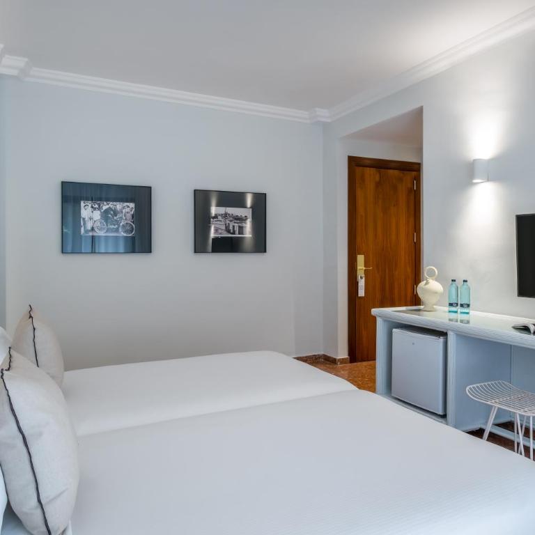 Hotel Montjoi by Brava Hoteles - Habitación Doble Económica - 2