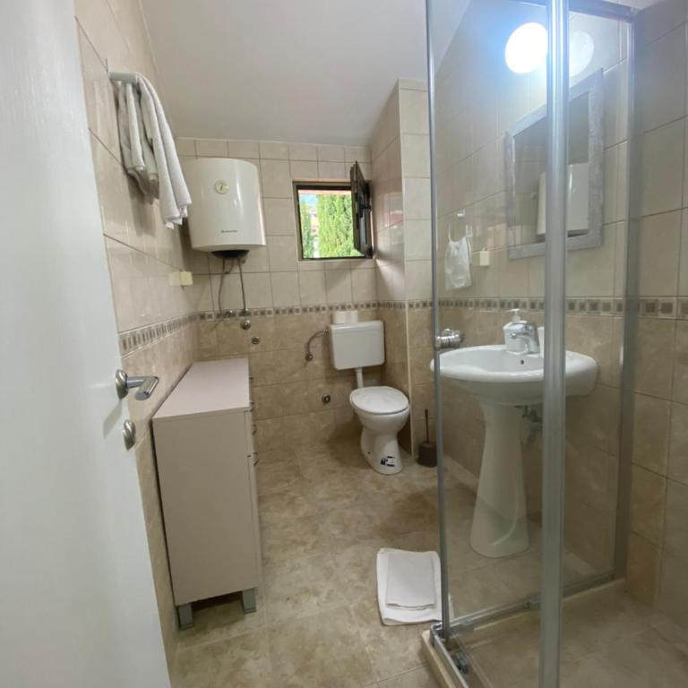 Matej - Standard Triple Room - 2