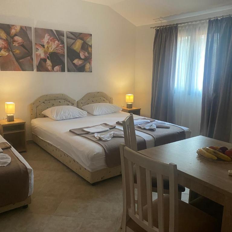 Matej - Standard Triple Room - 3