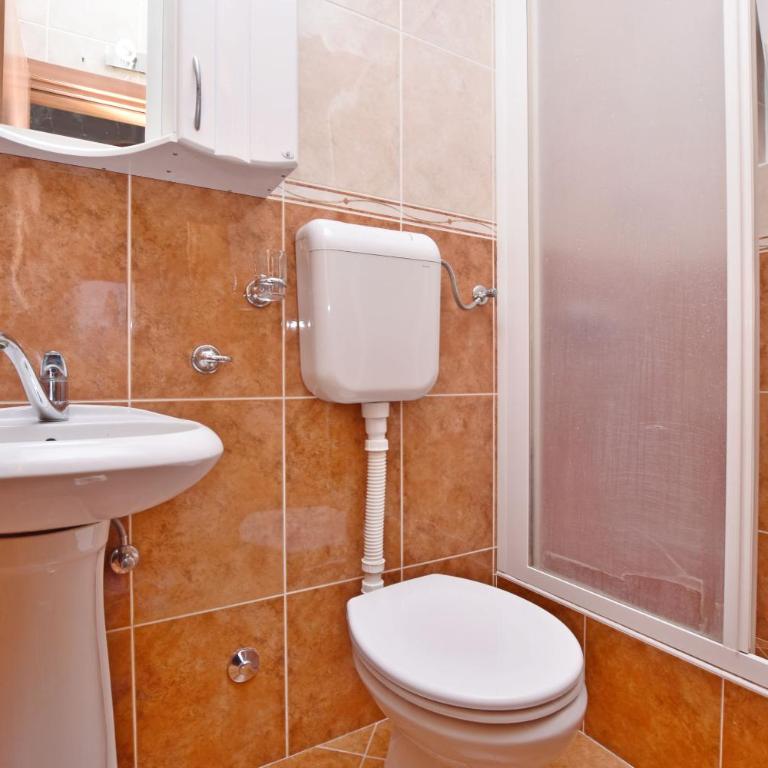 Apartments and Rooms Iva - Standard Studio - 3
