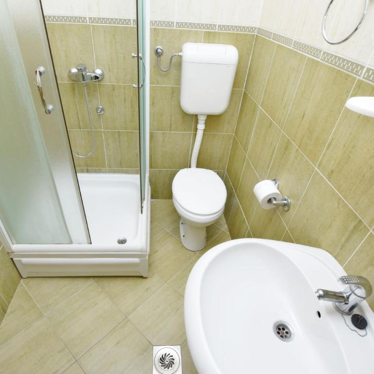 Apartments and Rooms Iva - Standard Triple Studio - 2