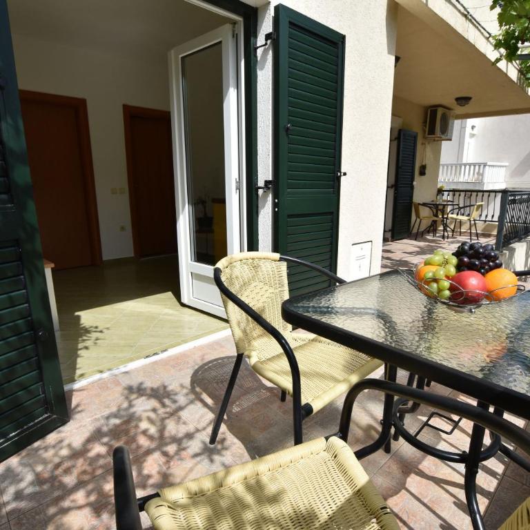 Apartments and Rooms Iva - One-Bedroom Apartment - 6